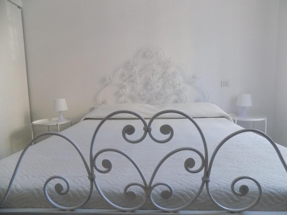 Palazzo Dei Catenielli 63 B&B Bénévent Extérieur photo