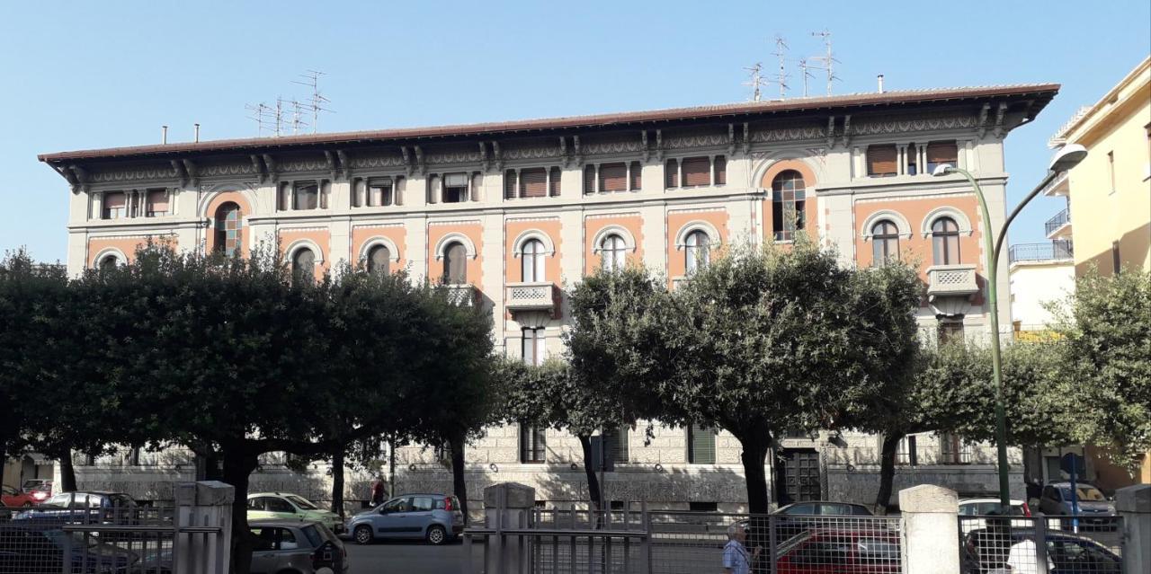 Palazzo Dei Catenielli 63 B&B Bénévent Extérieur photo